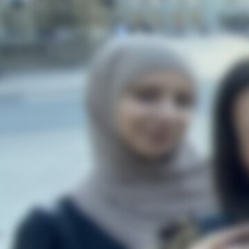 Babysitter Amina aus 22111 Horn