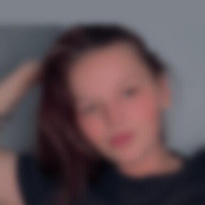 Babysitter Kira aus 66955 Pirmasens